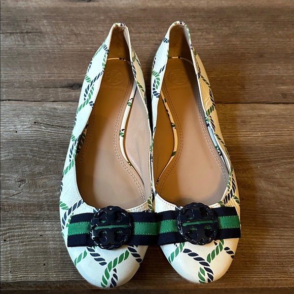 Tory Burch Blue and Green Flats with Nautical Bow, size 8 - Picture 2 of 10